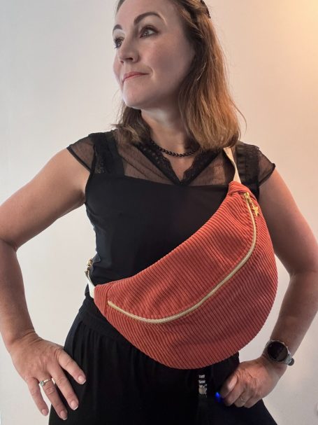 sac banane fait main en france en velours cotelé taille s