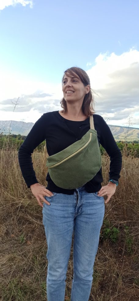 sac banane fait main en france en velours cotelé taille L